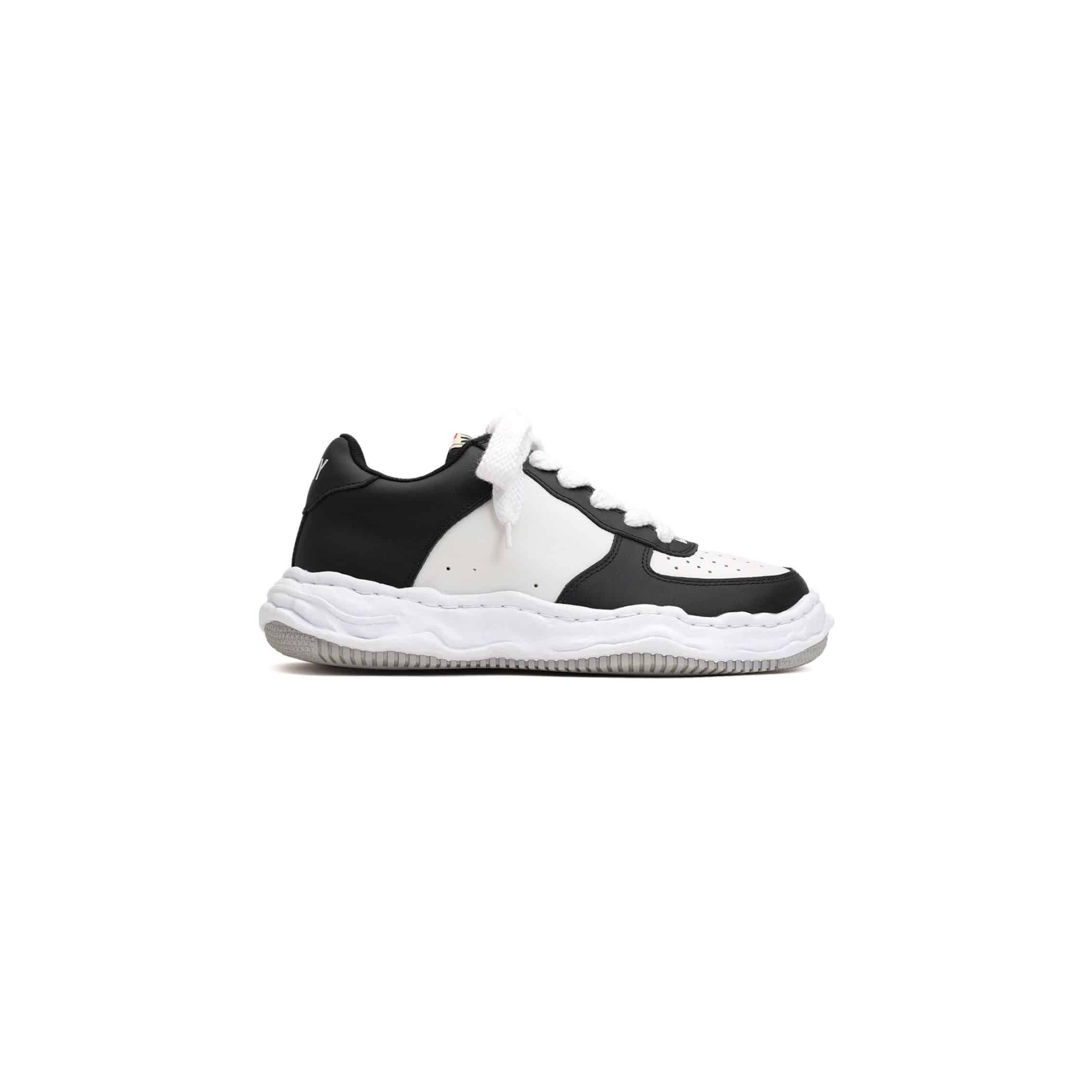 "WAYNE”OG Sole Leather Low-top Sneaker black 41