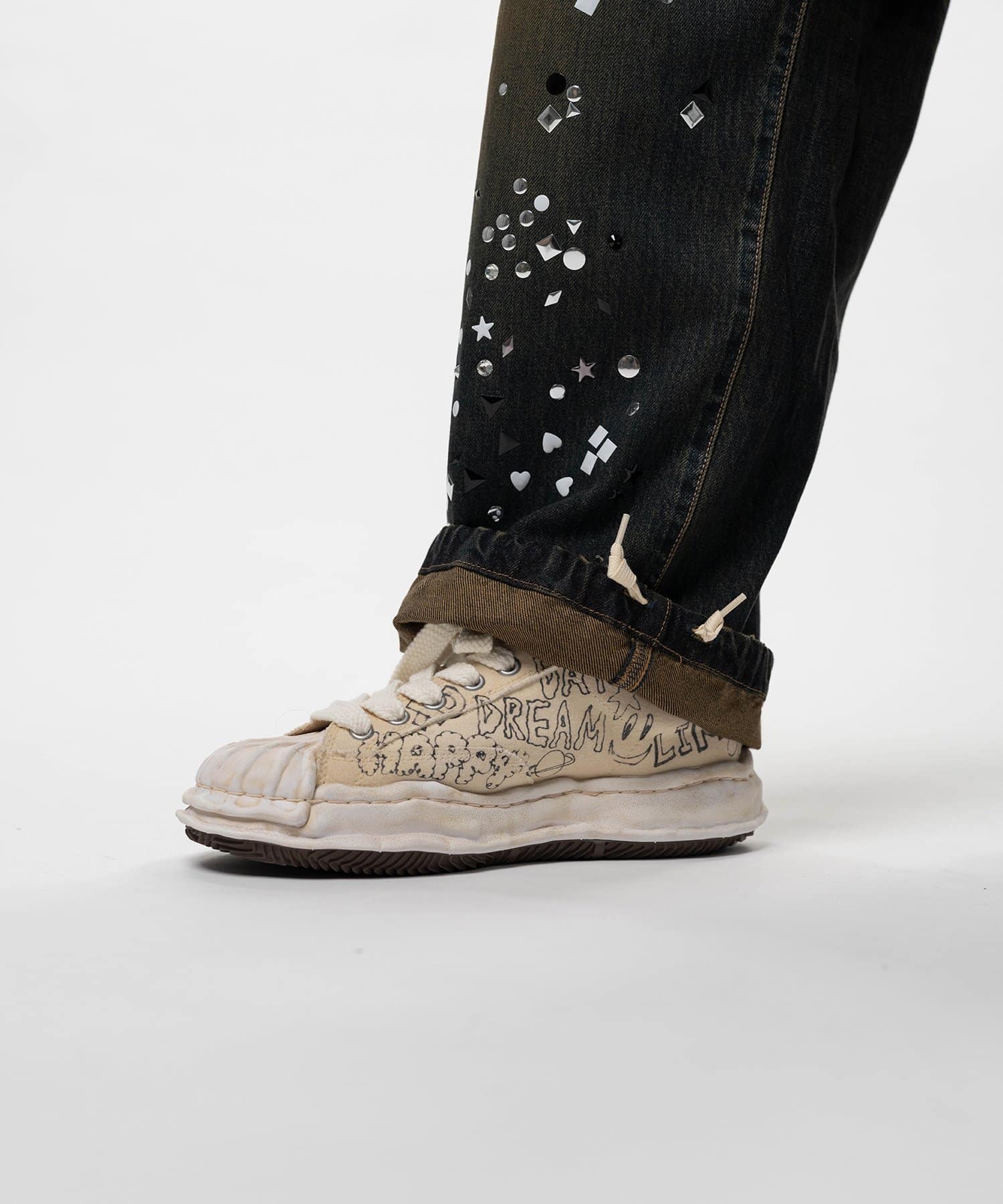 Maison MIHARA YASUHIRO/Embellished Sticker Denim Pants indigo 46