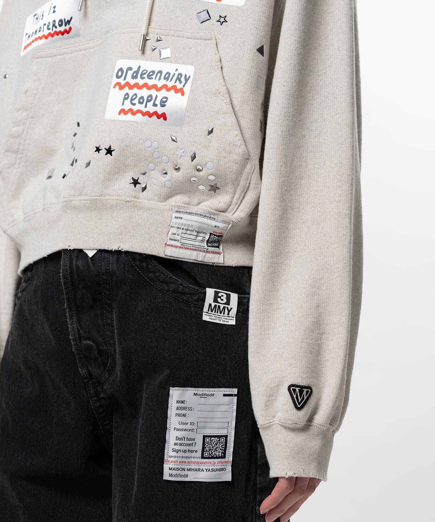 Maison MIHARA YASUHIRO/Embellished Sticker Hoodie white 36