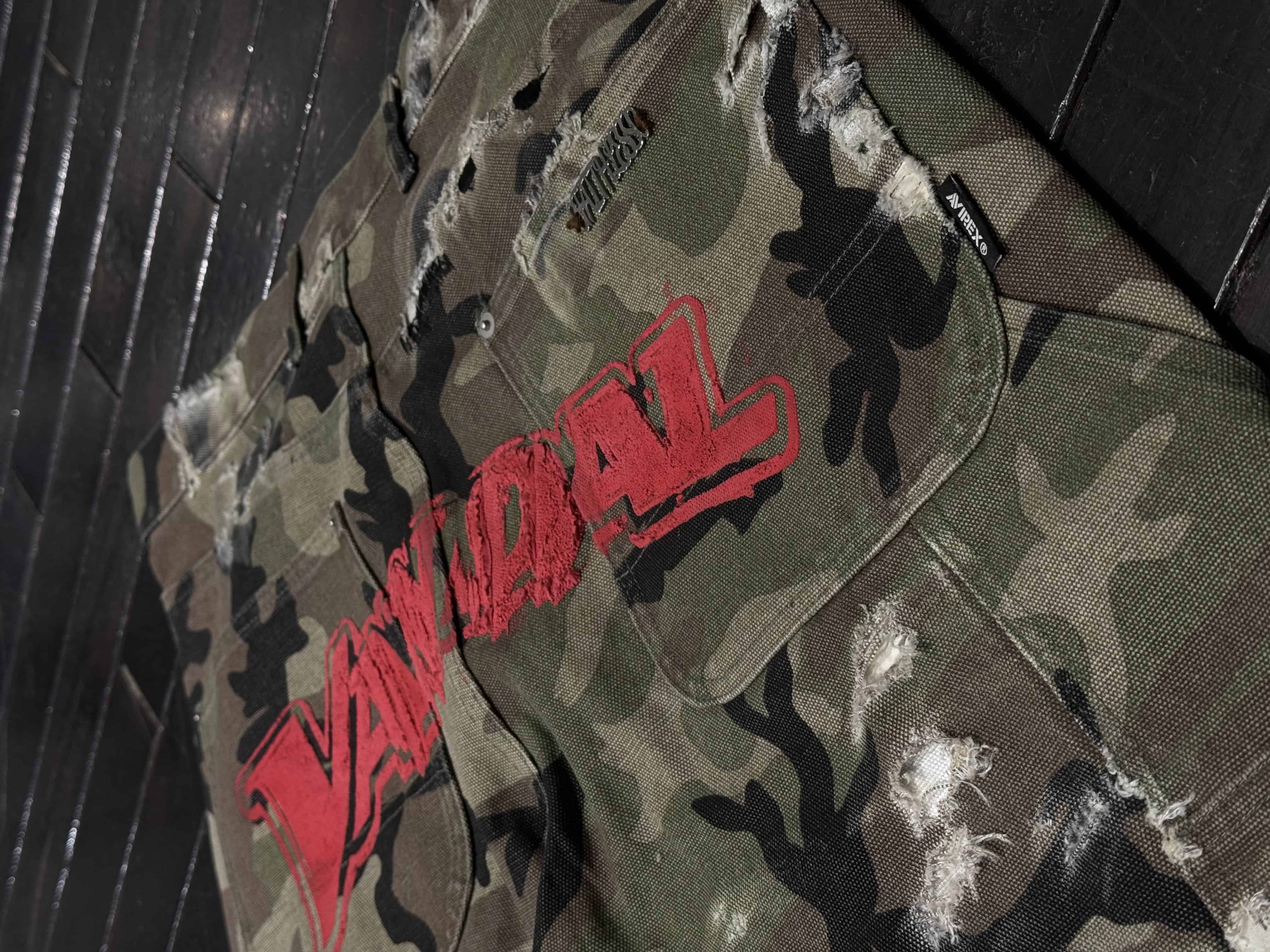 AVIREX×VANDAL 迷彩　Pt khaki XL
