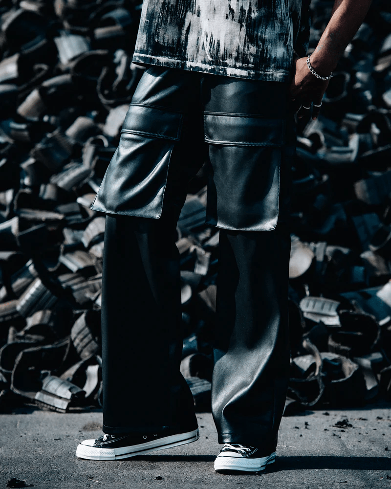 LAST NEST/Faux Leather Cargo Pants V2 / Black black L