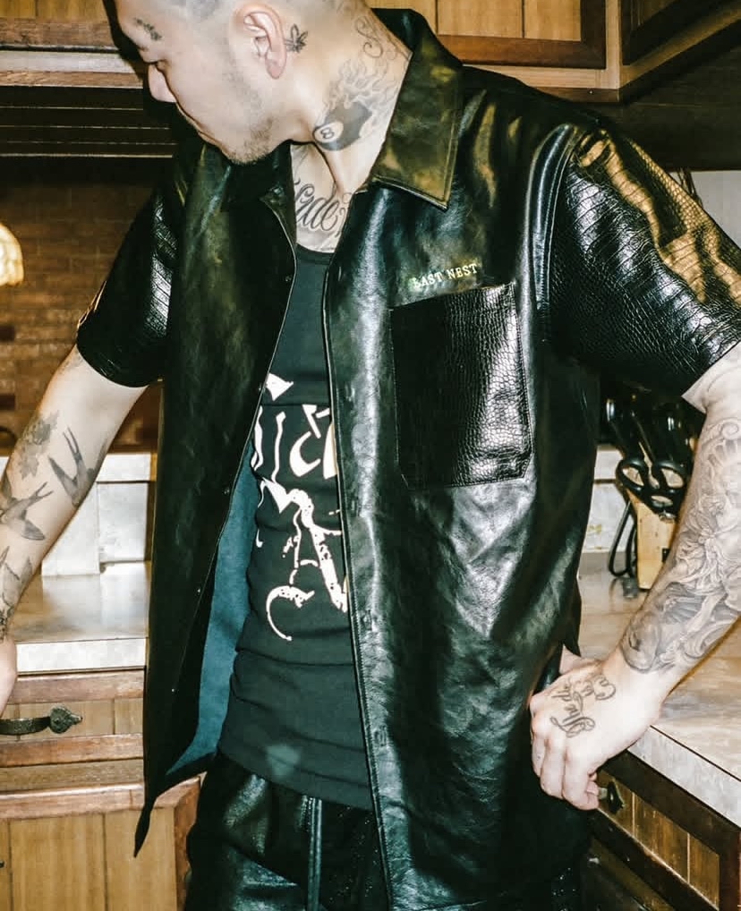 LAST NEST/Leather Switching S/S Shirts / Black black L