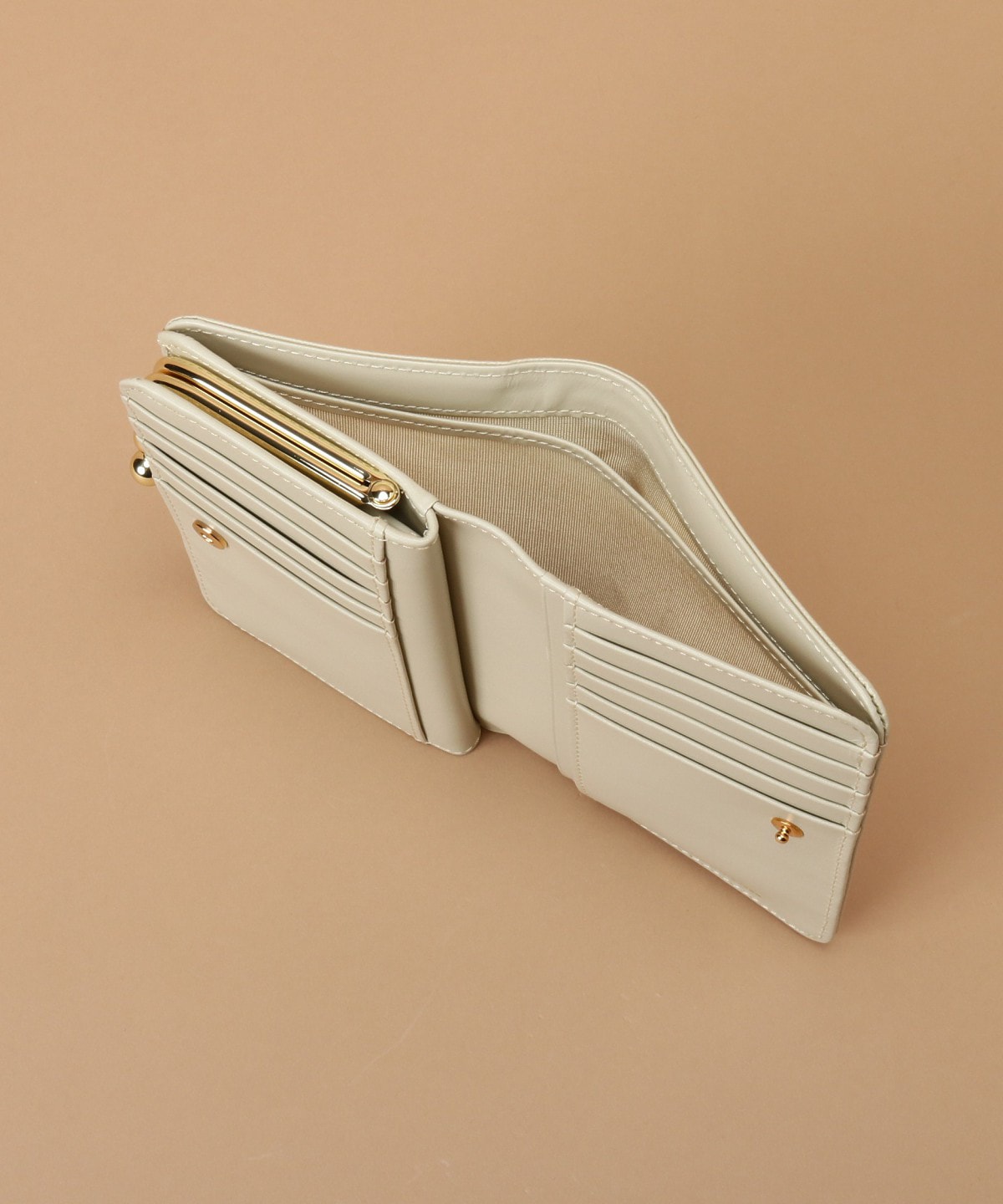 ラメレザービジュー 口金折財布 ペールイエロー 0