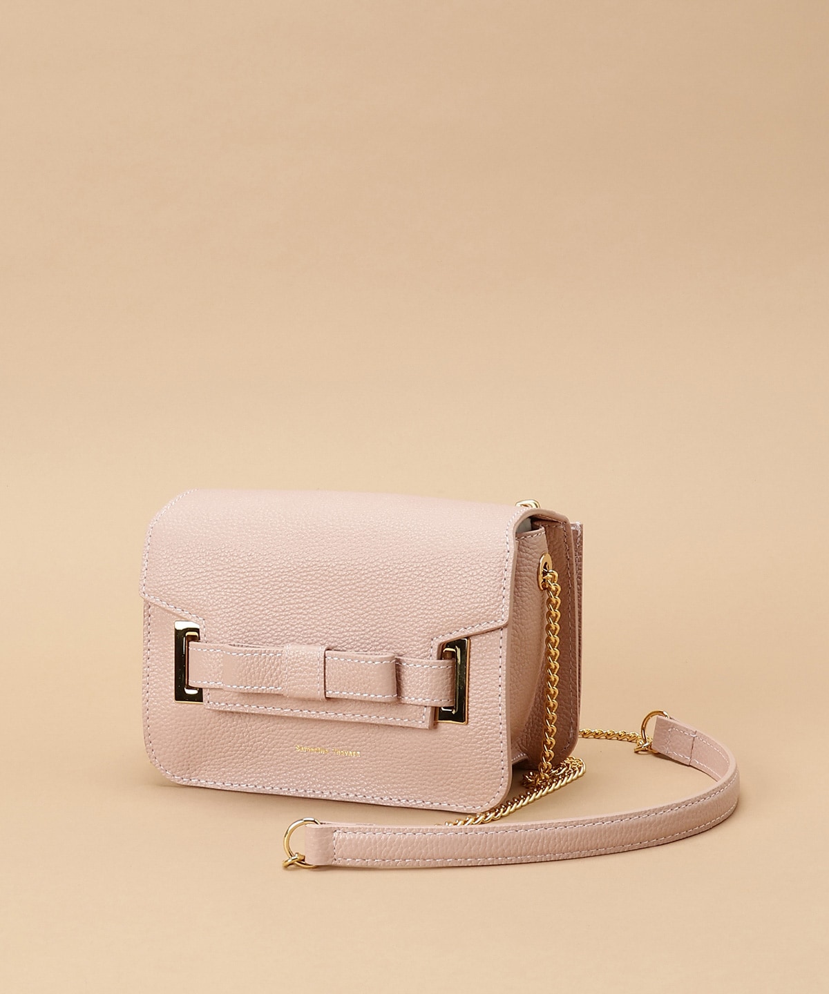 ピンクベージュ