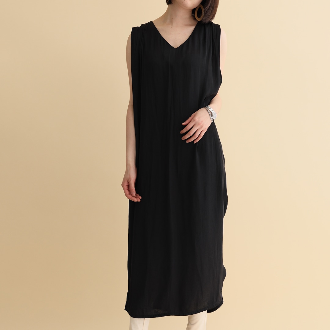 ベルト付きマキシワンピース 黒 F