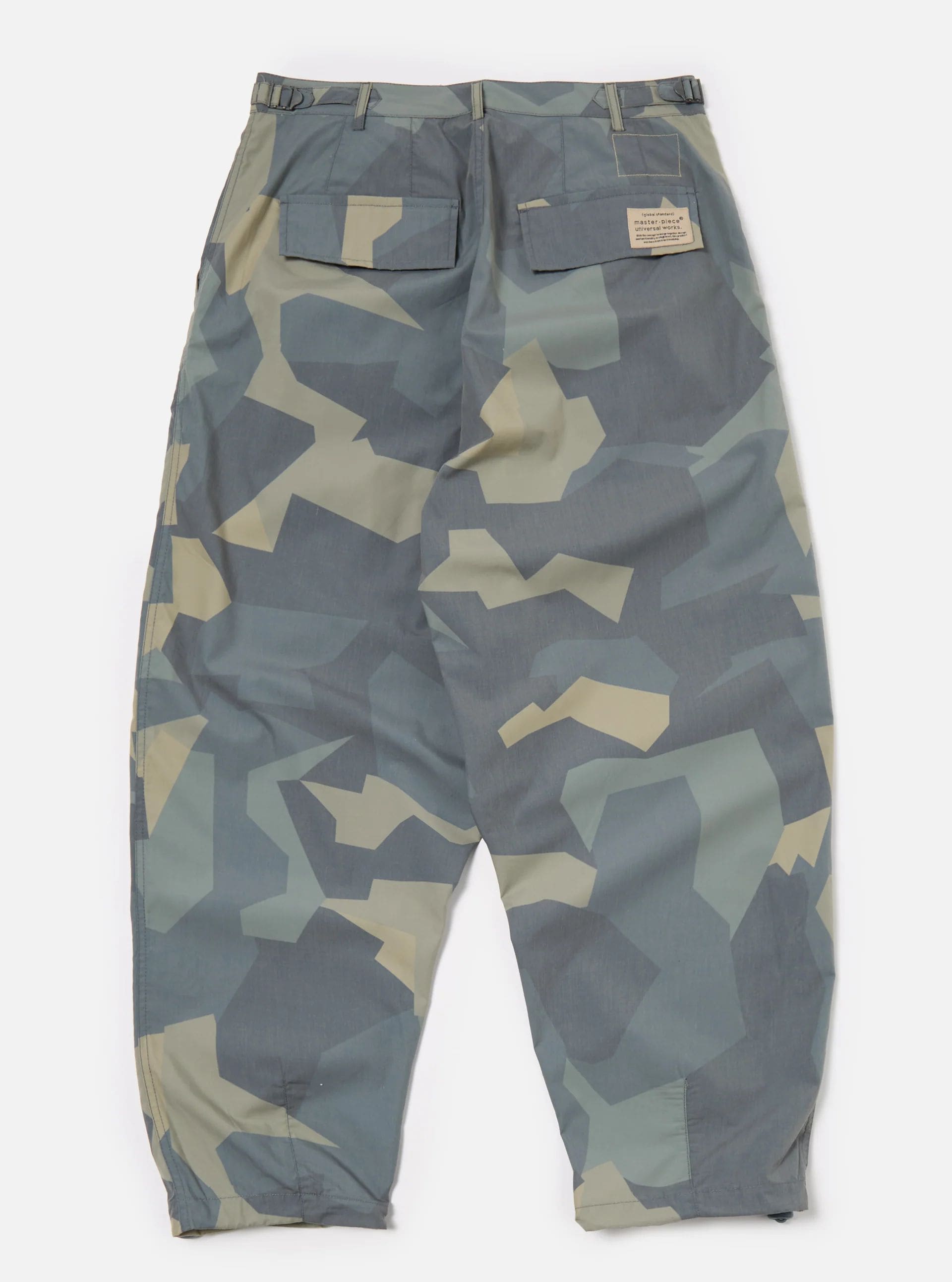 【master-piece x Universal Works】 Loose Pilot Trouser in Blue Camo Printed Recycled Polytech CAMOBLUE CAMO 32