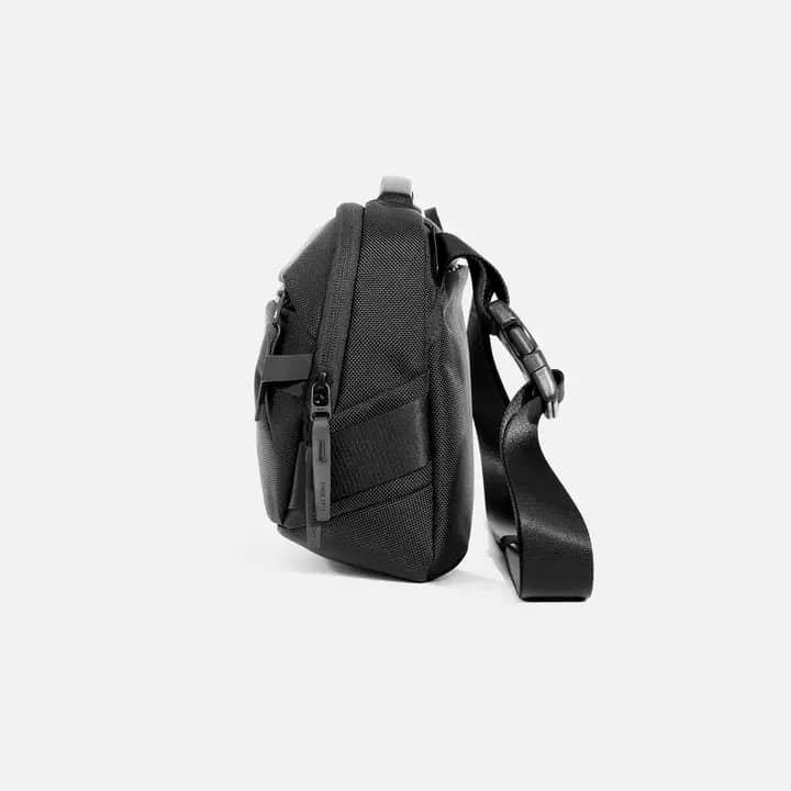 【Aer】Day Sling 4 Max Black