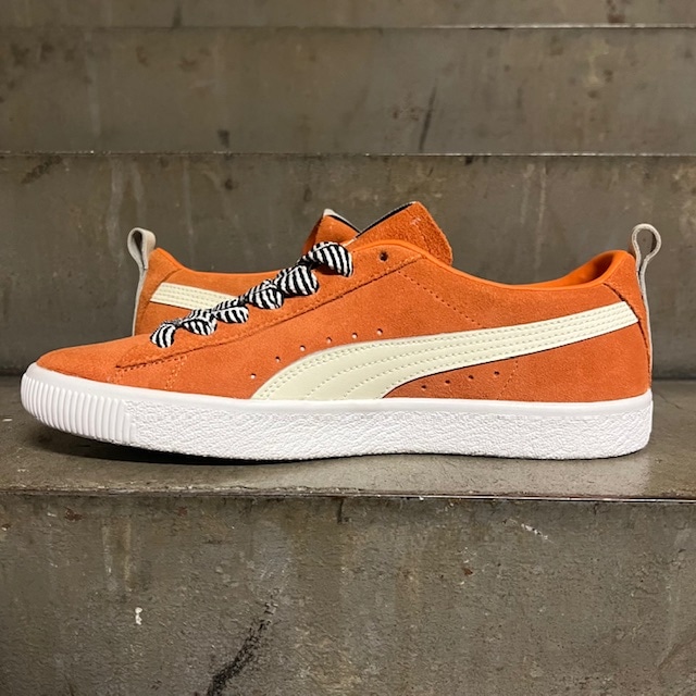 [AMI PARIS × Puma edition] オレンジ VTG スニーカー