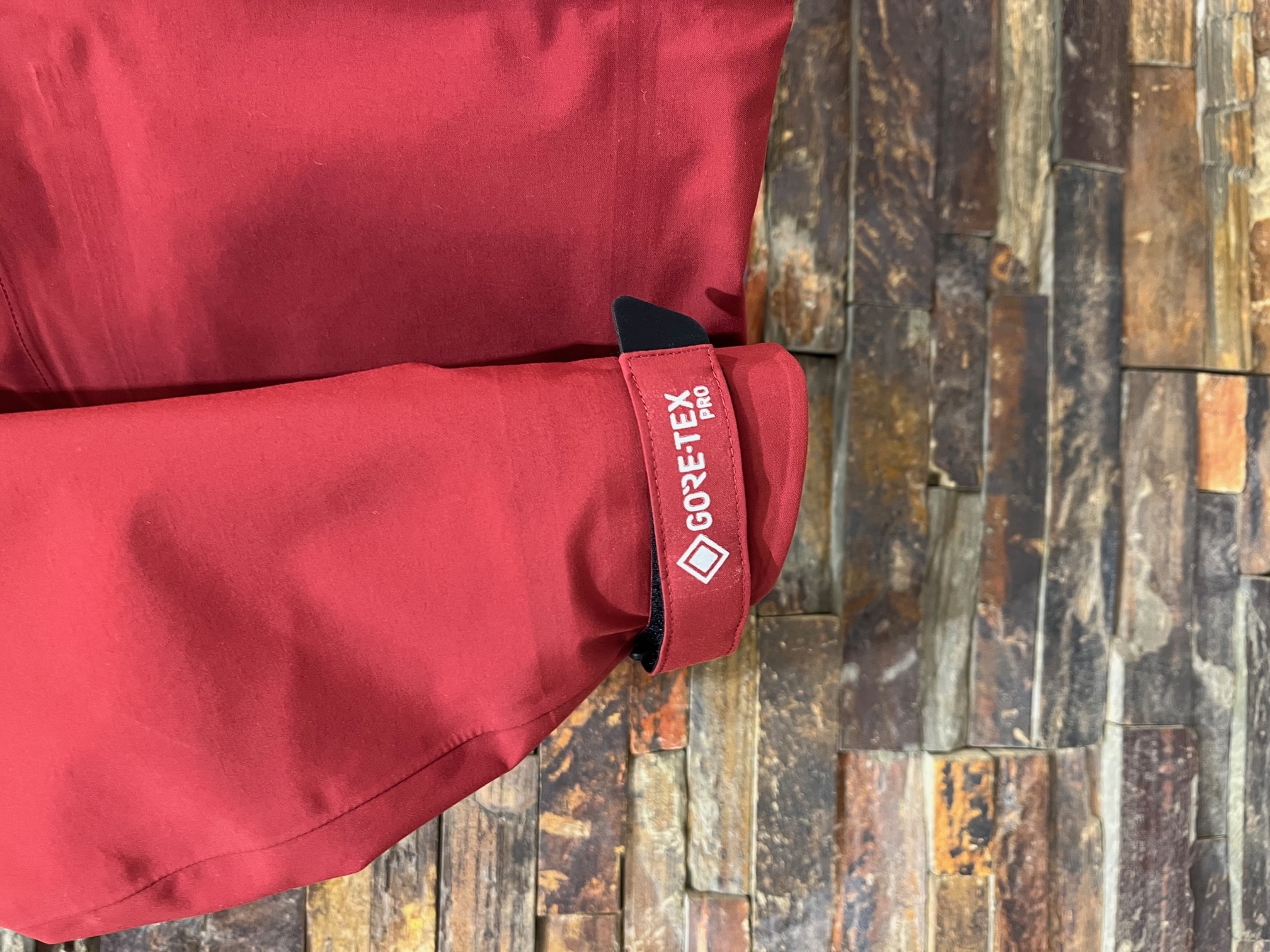 【Tilak】Evolution Jacket Wine M