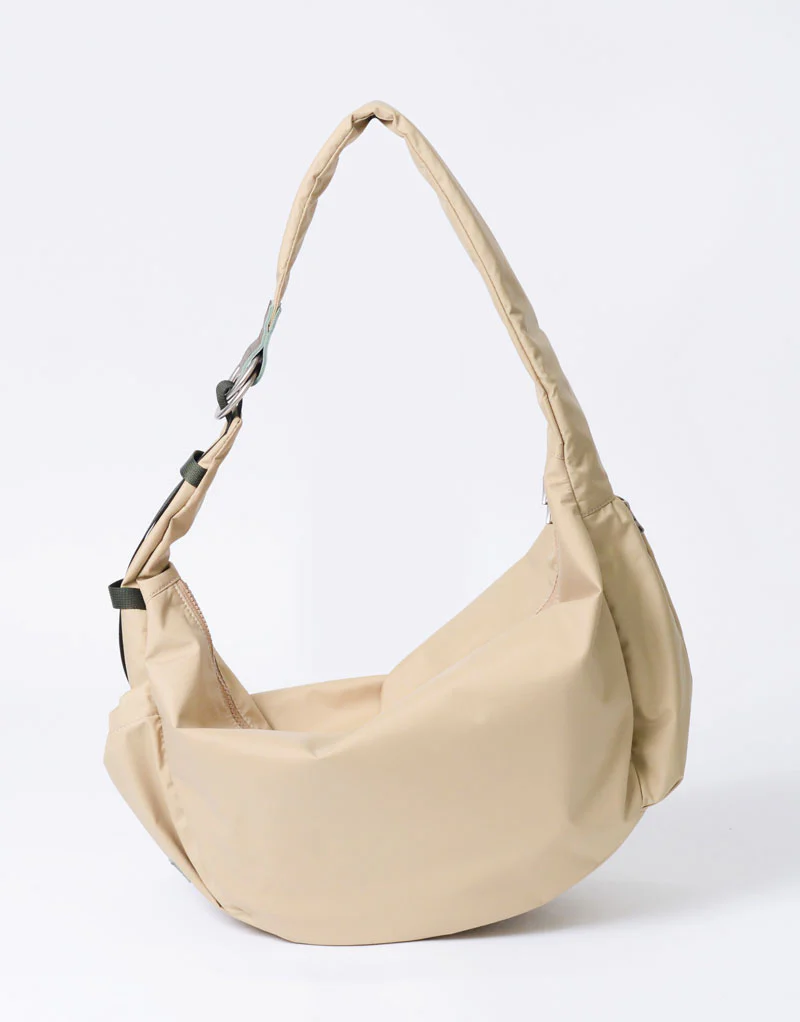 【master-piece】Ark SHOULDER BAG M (BEIGE) Beige Free