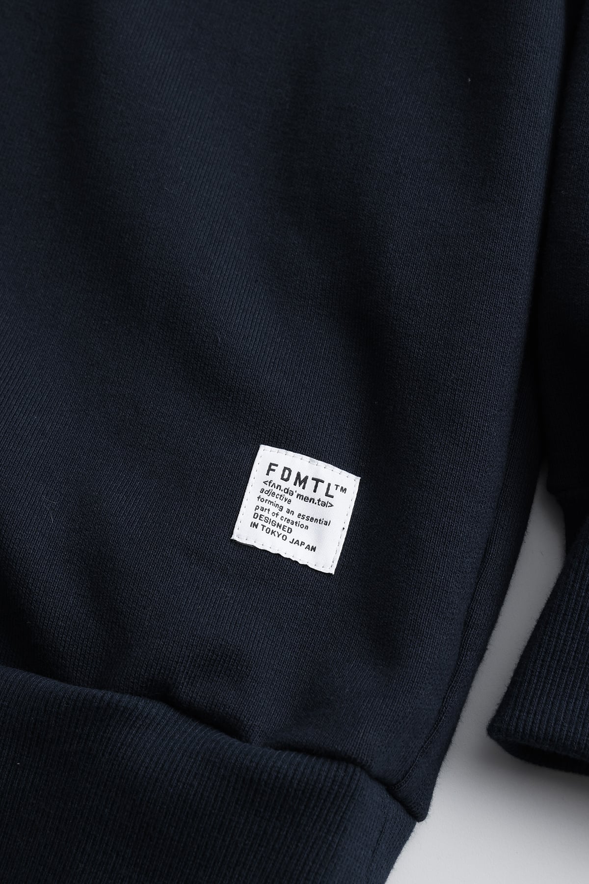 【FDMTL】SQUARE PATCH SWEAT SHIRT NAVY 1