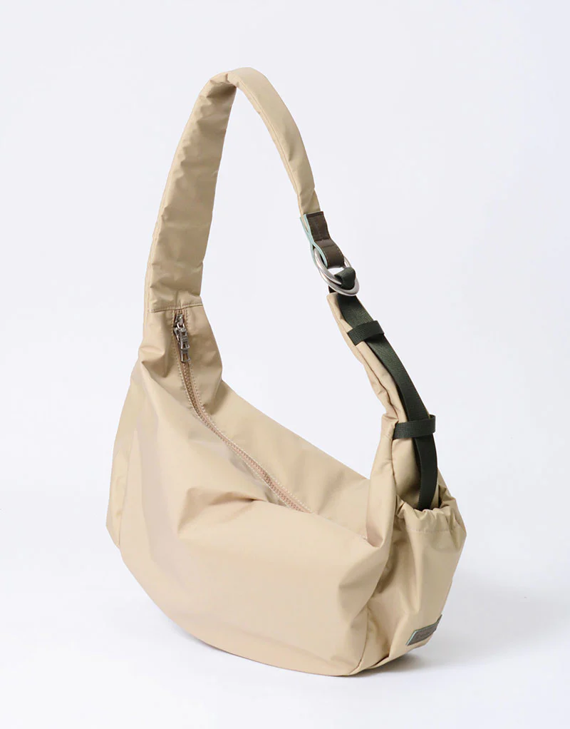 【master-piece】Ark SHOULDER BAG M (BEIGE) Beige Free