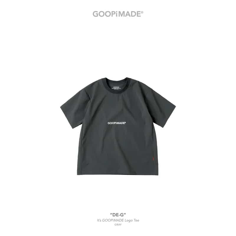 【GOOPiMADE】“DE-G” It’s GOOPiMADE Logo Tee - Gray