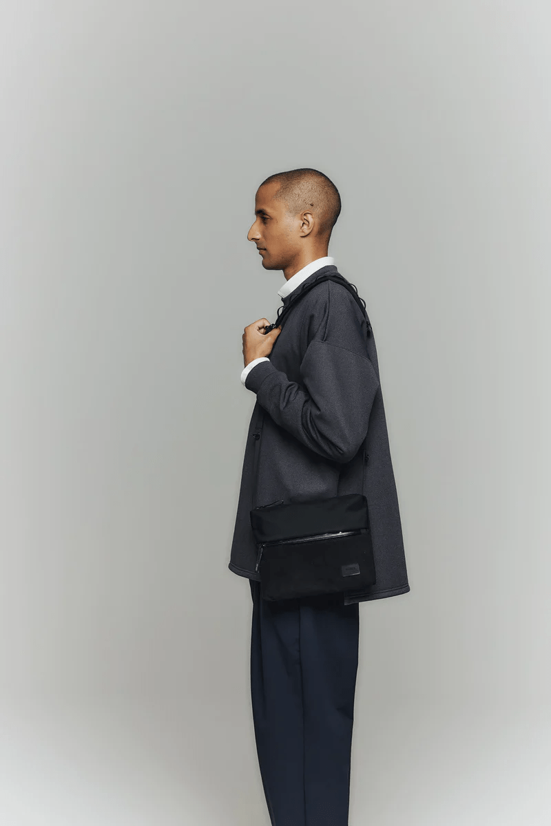 【UNTRACK】(アントラック)　CITY/CE Shoulder-S 60052　クロ