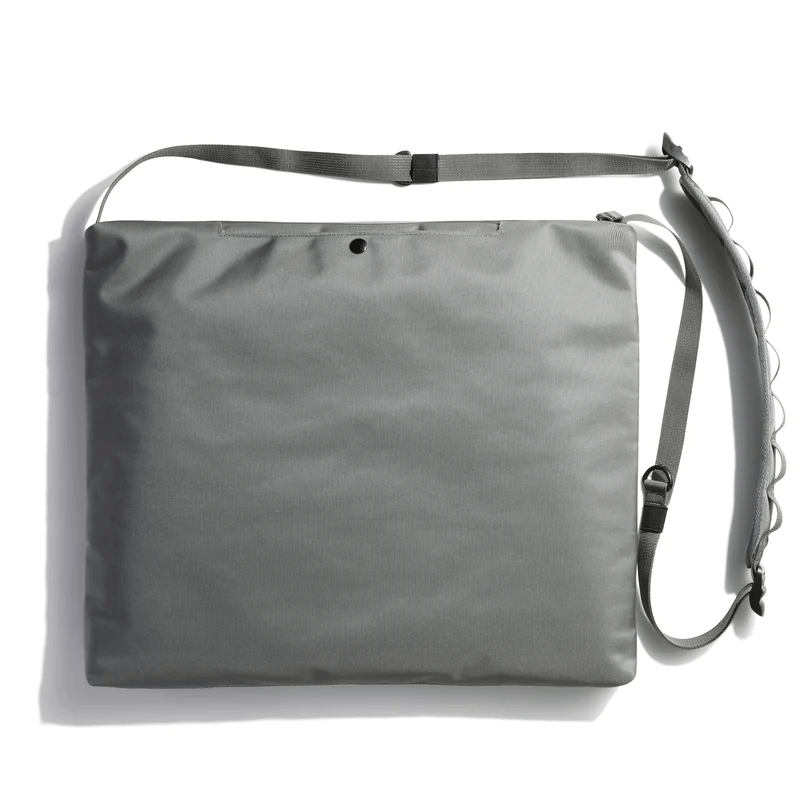 【UNTRACK】(アントラック)　CITY/CE Shoulder-M 60053　クロ