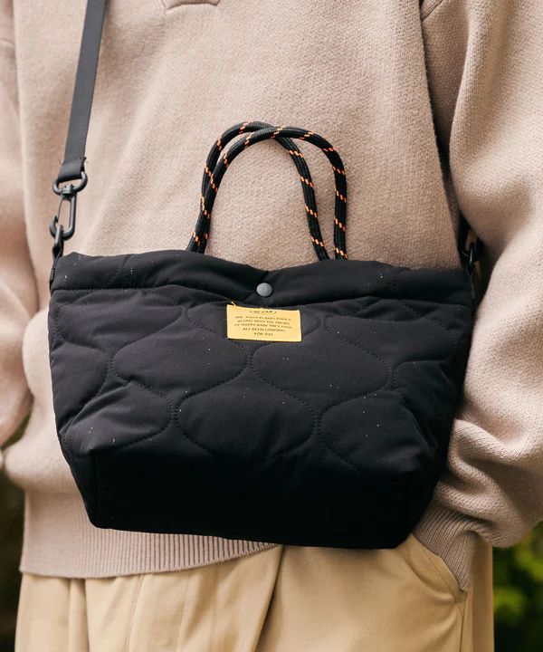 KIU パデッドトートバッグミニ　K386　クロ