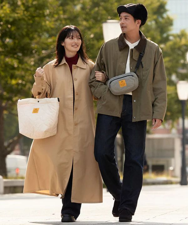 KIU パデットフロントポケットミニショルダーバッグ K389 クロ｜ イル