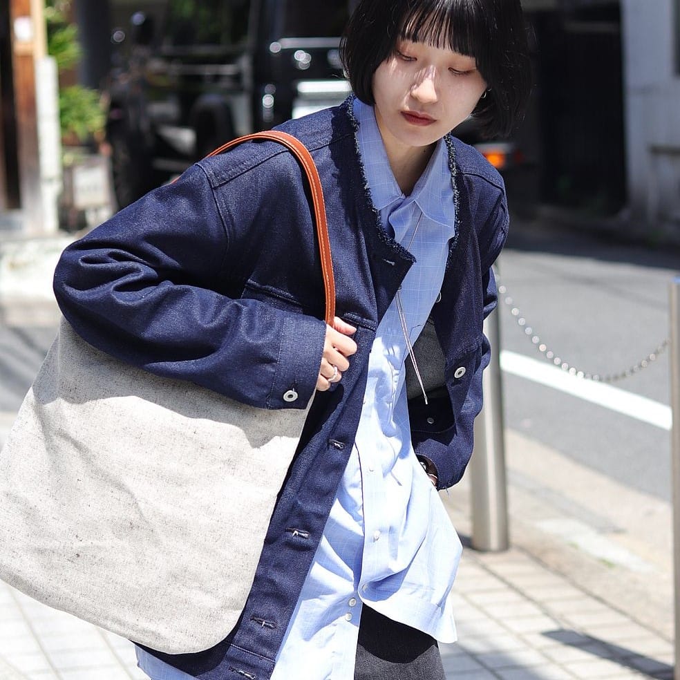 【SLOW&CO】Cruiserシリーズ COLLECTORS別注ワンショルダーバッグ 858S45PC ■カラー：BLACK/BEIGE ■サイズ：W330mm×H390mm