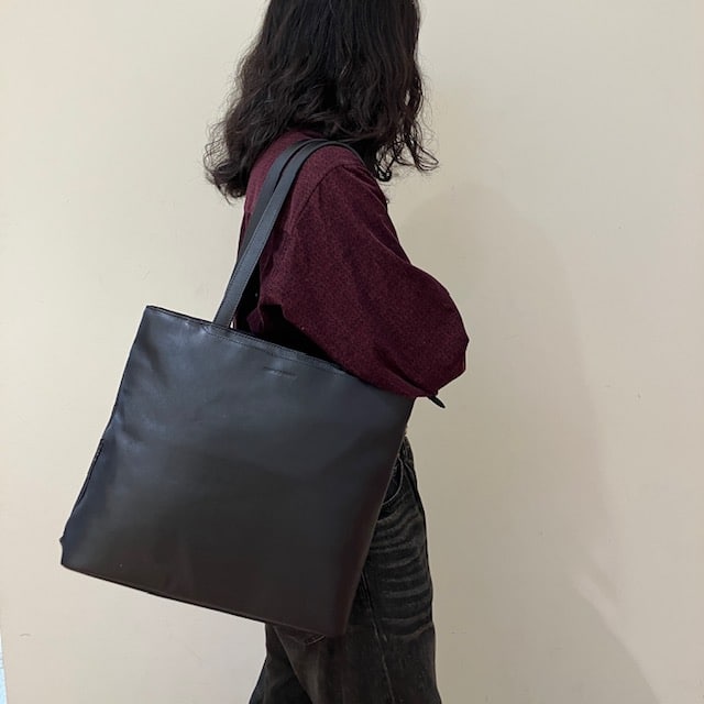 【COMPLETE WORKS】防水レザー×ナイロンシリーズ トートバッグ CWD-033