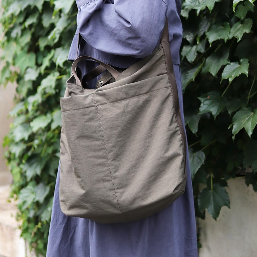 【SLOW&CO.×COMPLETE WORKS】 bullet helmet bag