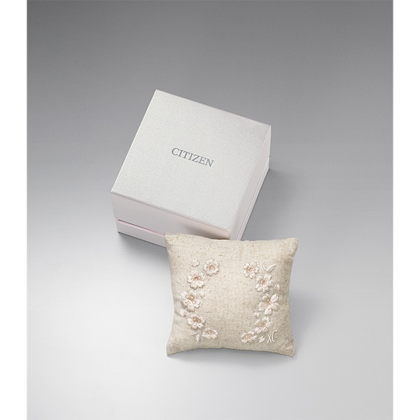 xC hikari collection 光発電エコ・ドライブ電波時計 Happy Flight クロスシー30周年アニバーサリー SAKURA 限定モデル ES9498-77N レディース