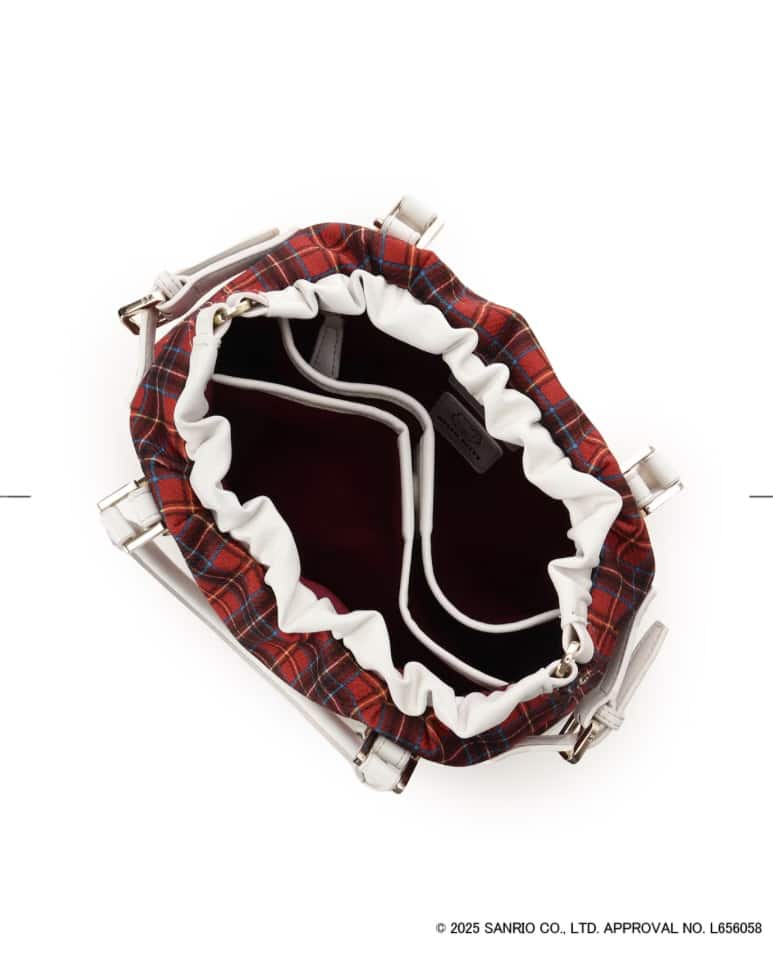 「ハローキティ」コレクション ハンドバッグ(オフホワイト) ホワイト