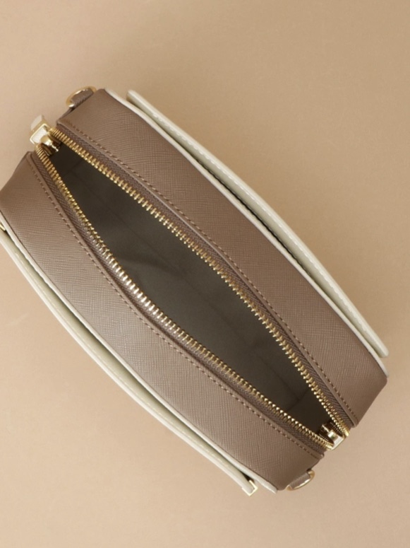 Pomme d'espoir ポムディスポワール バイカラーショルダーバッグ オフホワイト