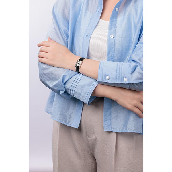 Kii: キー CITIZEN シチズン 光発電エコ・ドライブ Classic Square EG2790-12A レディース