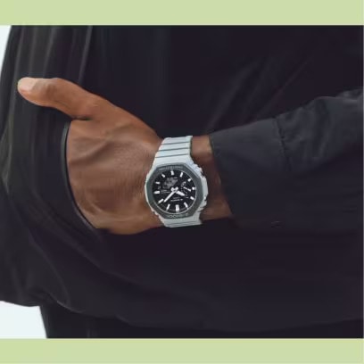 カシオ CASIO G-SHOCK GSHOCK ジーショックANALOG-DIGITAL  2100Series GA-B2100LUU-8AJF カーボンコアガード構造 タフソーラー（ソーラー充電システム）モバイルリンク/アプリ連携機能 腕時計 国内正規品 【送料無料 北海道/沖縄/離島を除く】 8AJF FREE