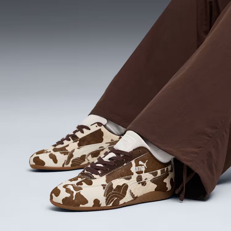 【新着】PUMA SPEEDCAT COW プーマ スピードキャット カウ ウィメンズ スニーカー シューズ  Chocolate Brown-Gum 23.5cm～24.5cm 406141_01 MX3 4069161252006 【送料無料 北海道/沖縄/離島を除く】 Chocolate Brown-Gum 23.5cm