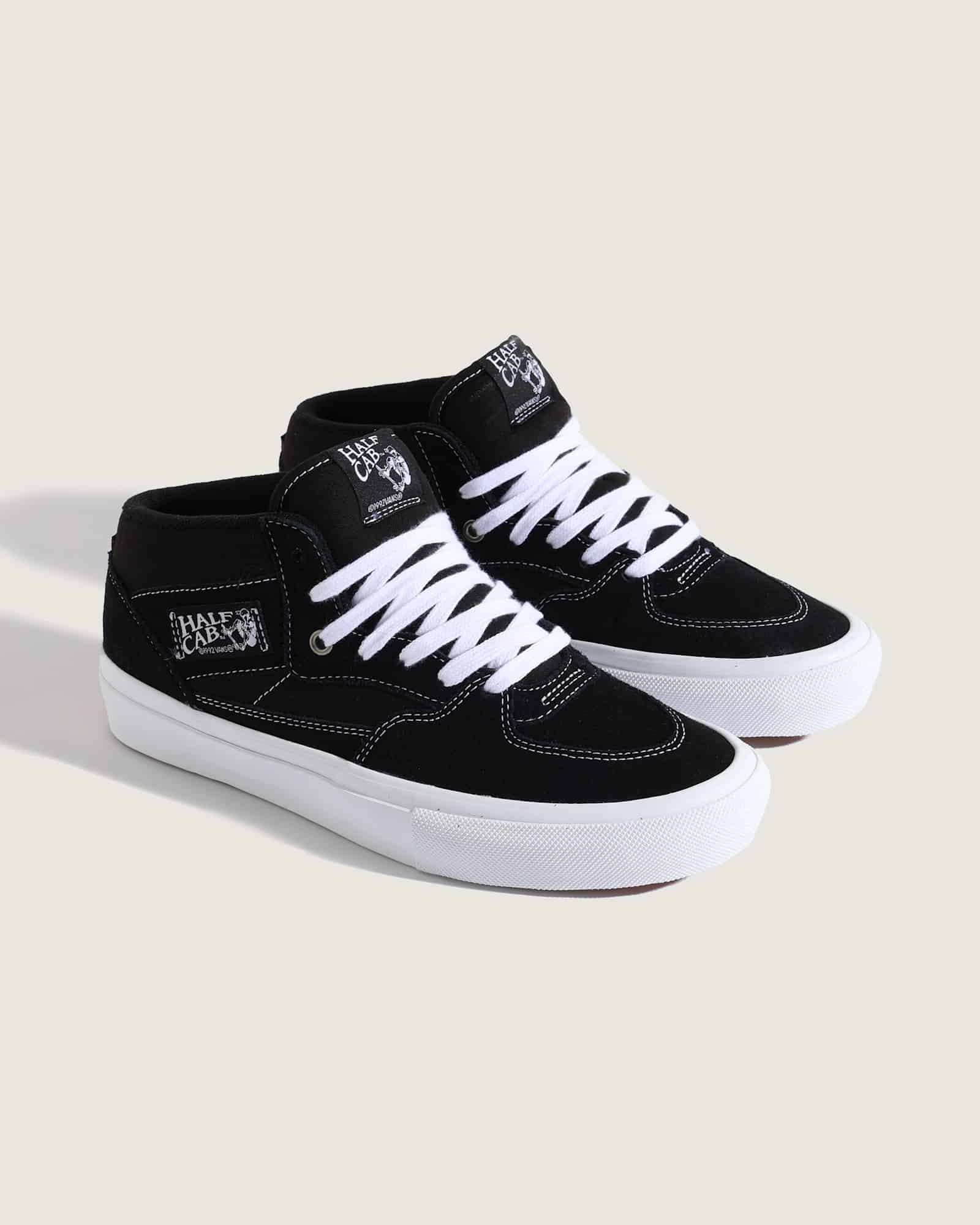 VANS SKATE HALF CAB BLACK/WHITE VN0A5FCDY28 バンズ スケート ハーフキャブ 23.5cm～28.0㎝ スニーカー メンズ シューズ 0194901609940 【送料無料 北海道/沖縄/離島を除く】 BLACK/WHITE 23.5cm
