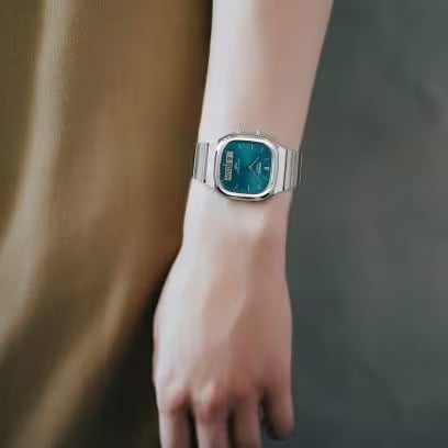 【再入荷】カシオ クラシック CASIO CASIO CLASSIC AQ-240E-3AJF GREEN メンズ レディース 4549526409578 腕時計 国内正規品  【 北海道/沖縄/離島 着払い】 3AJF FREE