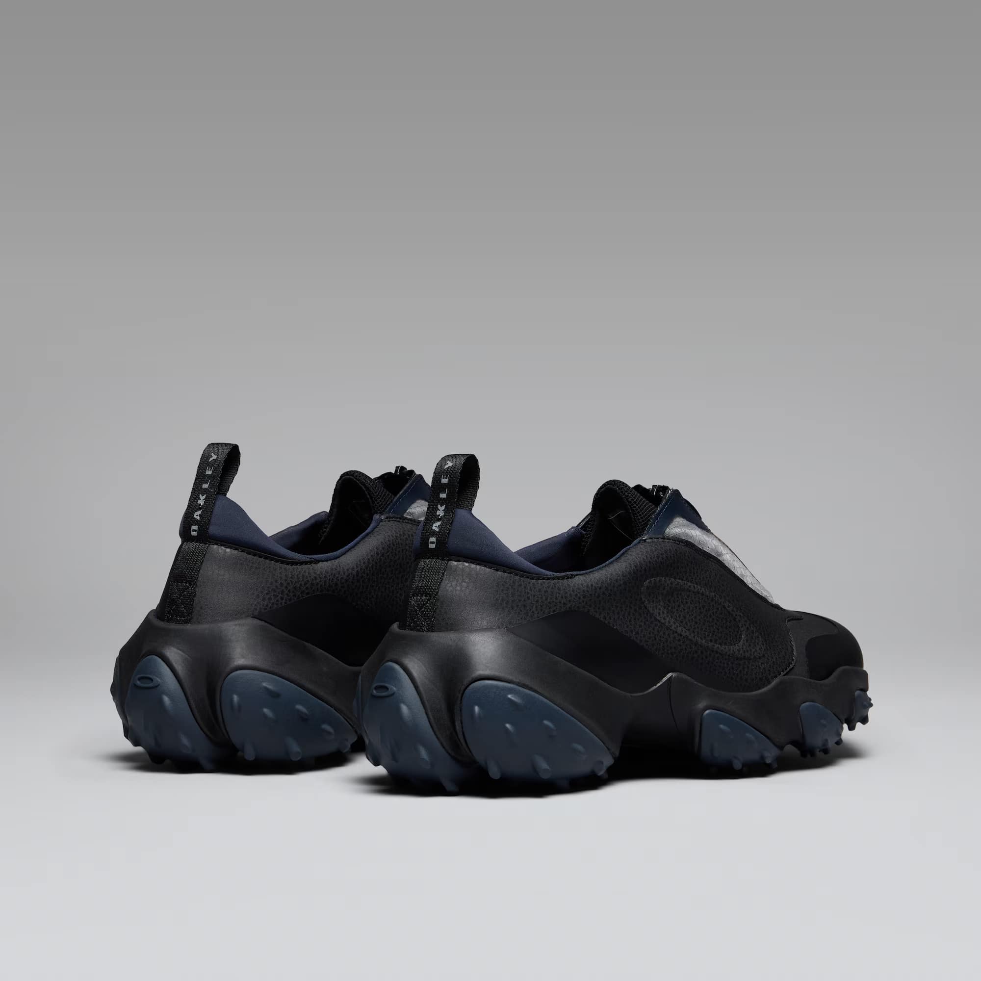 【オークリー】 Oakley Edge Elite black/gray FOF100681-012 26.0cm～28.0cm 8056153753821 メンズ スニーカー 【送料無料 北海道/沖縄/離島を除く】 black/gray 26.0cm
