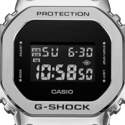 CASIO G-SHOCK GSHOCK ジーショック DIGITAL 5600SERIES  GM-5600U-1JF 耐衝撃構造（ショックレジスト） 20気圧防水 国内正規品 【送料無料 北海道/沖縄/離島除く】 1JF
