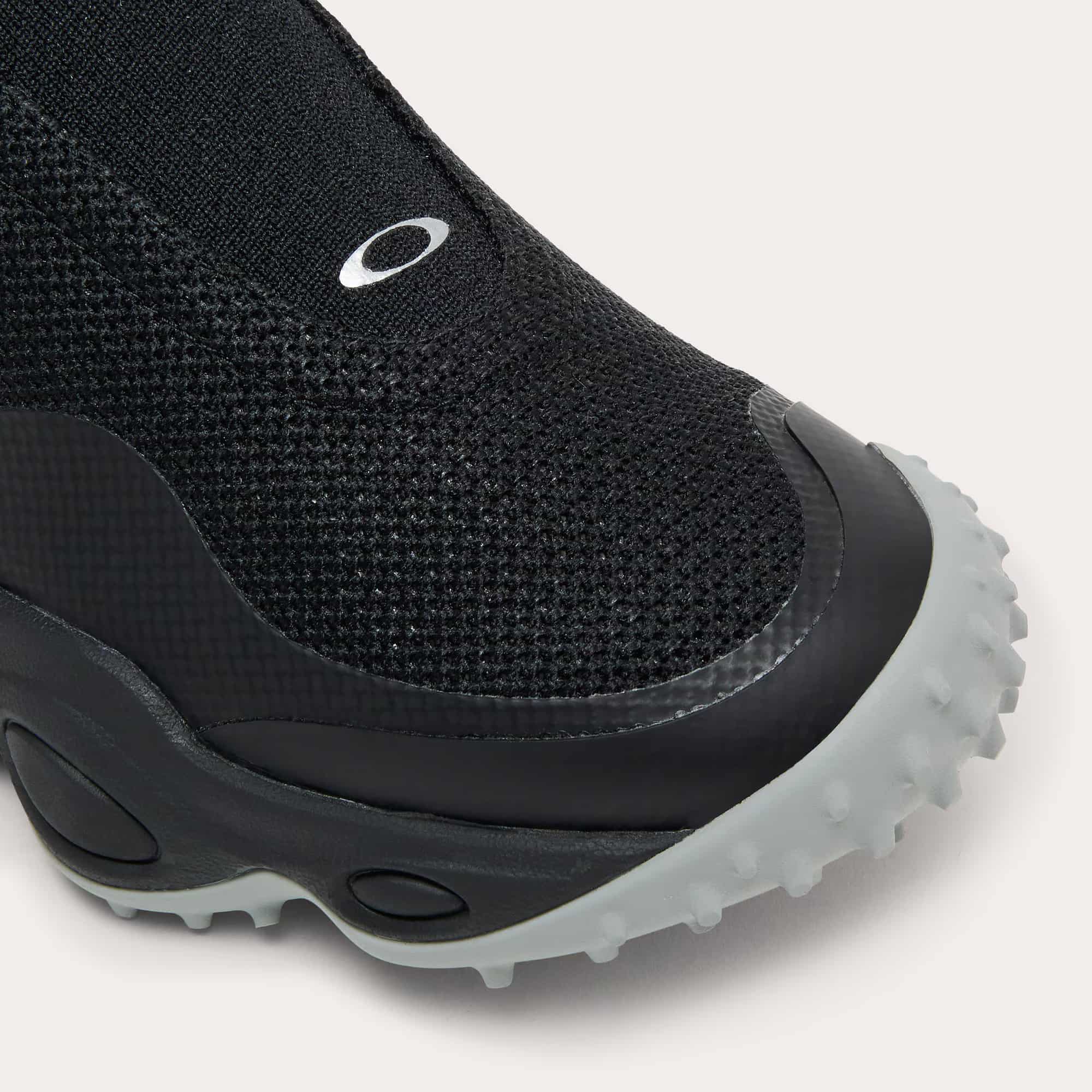 【NEW】OAKLEY Eon Shift pitch black オークリー イオンシフト FOF100704-021 26.0cm～28.0cm メンズ  スニーカー シューズ サンダル 8056153912471【送料無料 北海道/沖縄/離島を除く】 pitch black 26.0cm