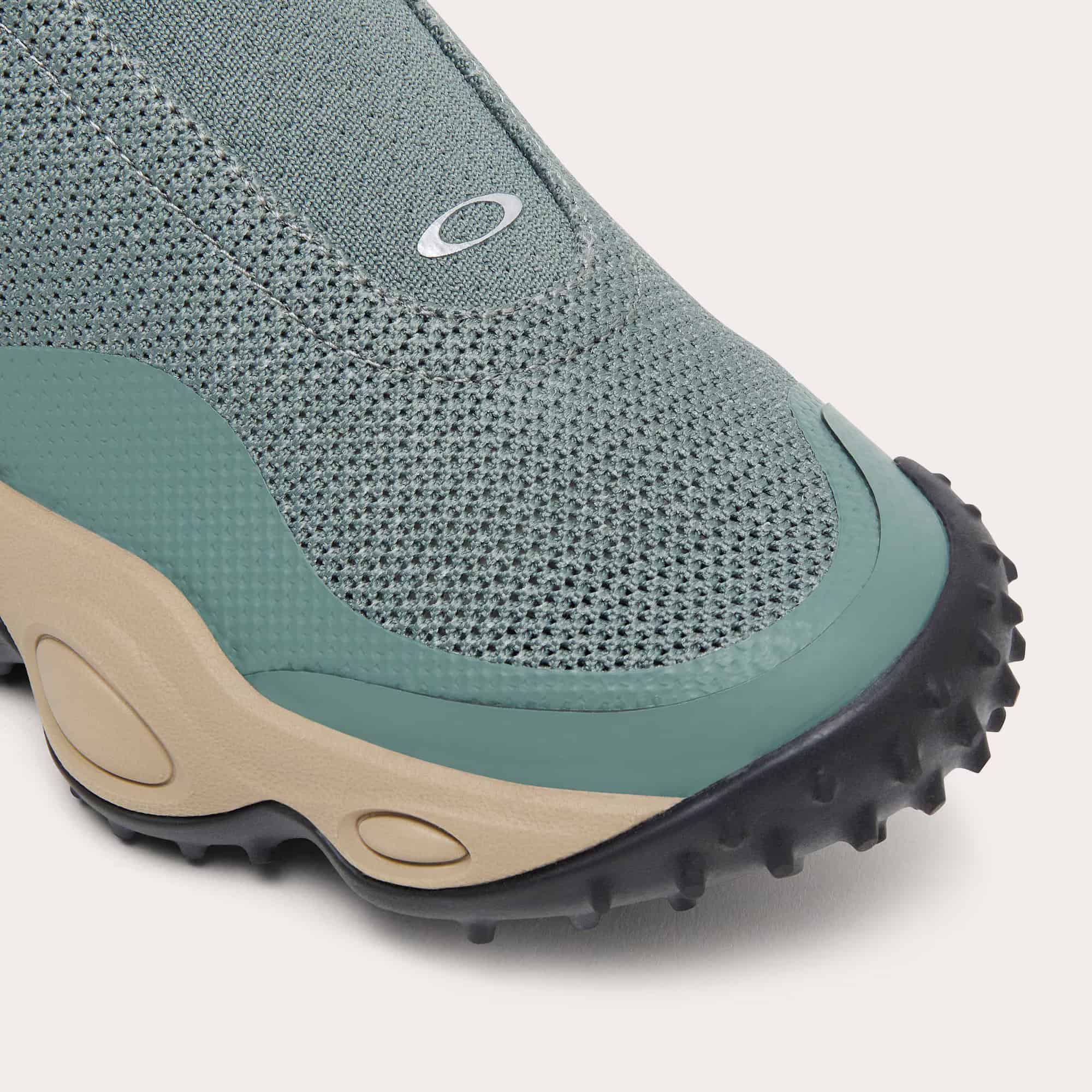 【NEW】OAKLEY Eon Shift aviator green オークリー イオンシフト FOF100704-74O 26.0cm～28.0cm メンズ  スニーカー シューズ サンダル 8056153912631【送料無料 北海道/沖縄/離島を除く】 aviator green 26.0cm