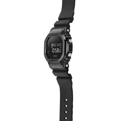 カシオ ジーショック CASIO G-SHOCK GSHOCK DIGITAL5600SERIES GM-5600UB-1JF メンズ レディース 腕時計 国内正規品 4549526369377 【送料無料 北海道/沖縄/離島除く】 1JF FREE