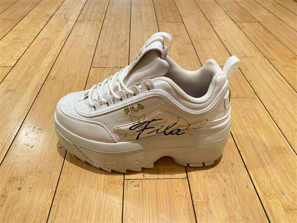 衝撃コラボ】FILA フィラ DISRUPTOR WEDGE illustated bu KAKIMAKU