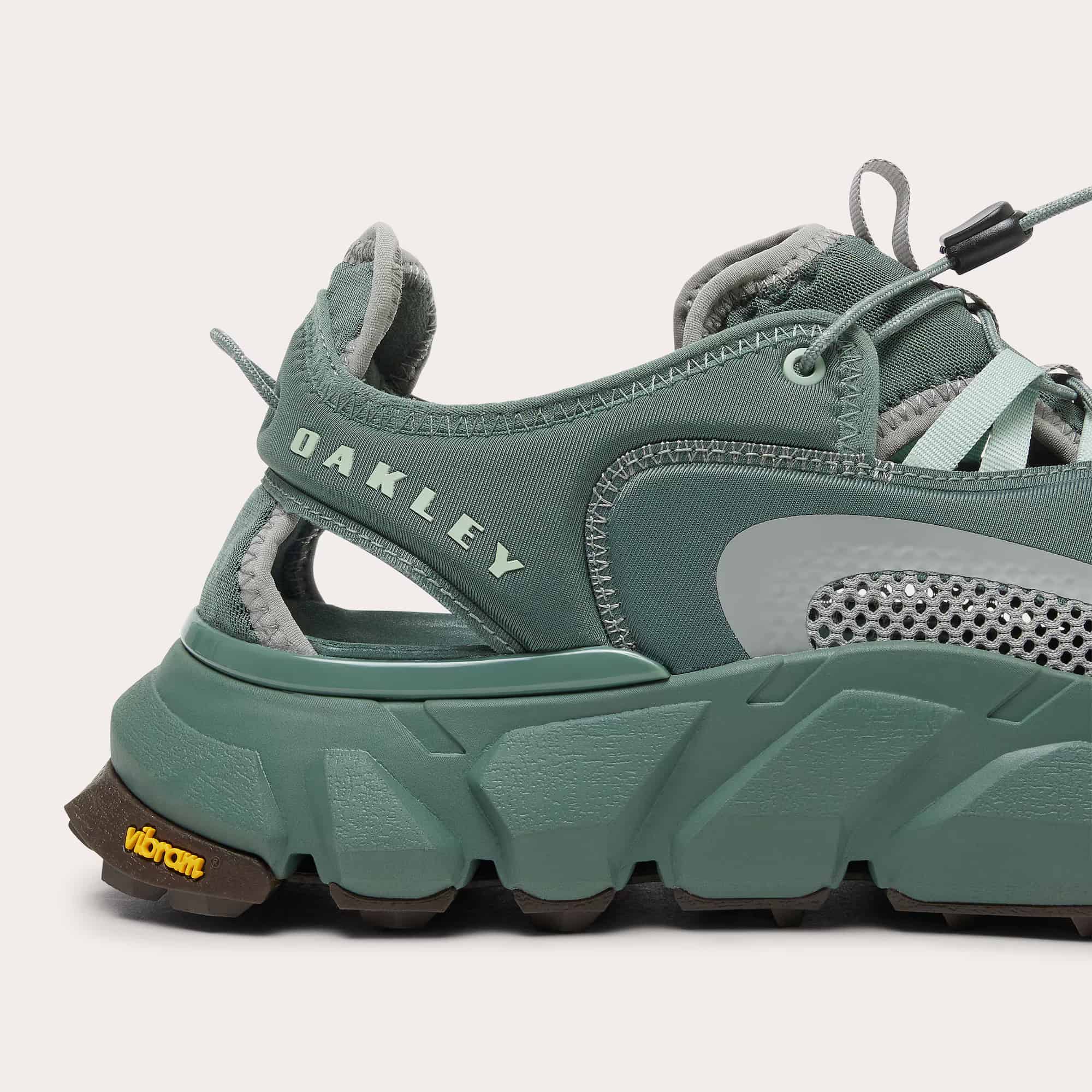 【NEW】 OAKLEY AQUATERRA HYBRID aviator green オークリー アクアテラ ハイブリッド 26.0cm～28.0cm メンズ  スニーカー シューズ サンダル 8056153895057【送料無料 北海道/沖縄/離島を除く】 aviator green 26.0cm