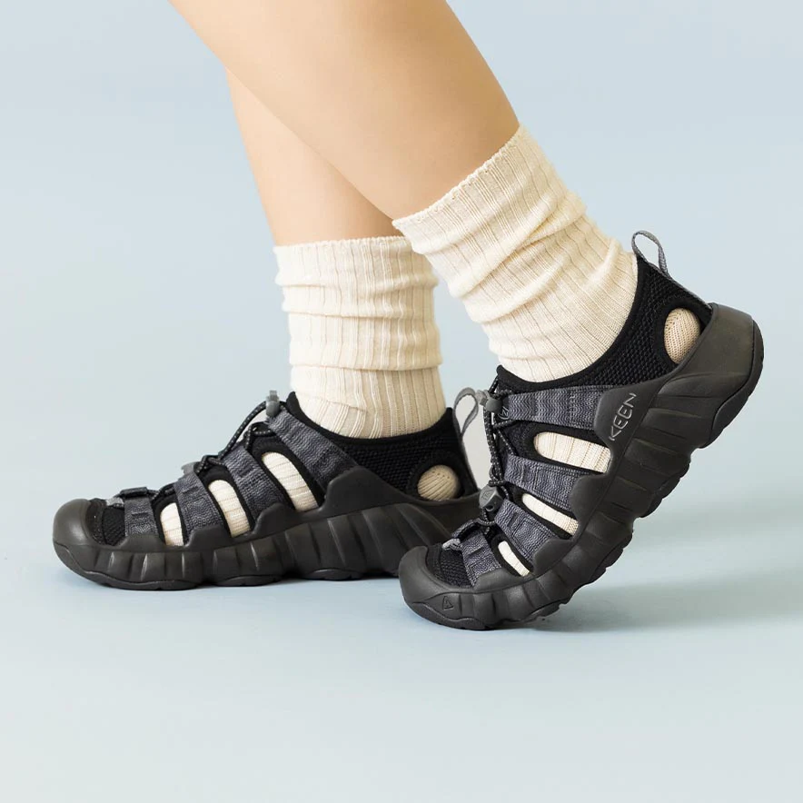 KEEN HYPERPORT H2 キ－ン ハイパーポート エイチツー Black/Steel Grey 24.0cm 1028657 スニーカー レディース 0195208354731 【送料無料 北海道/沖縄/離島を除く】 Black/Steel Grey 24.0cm