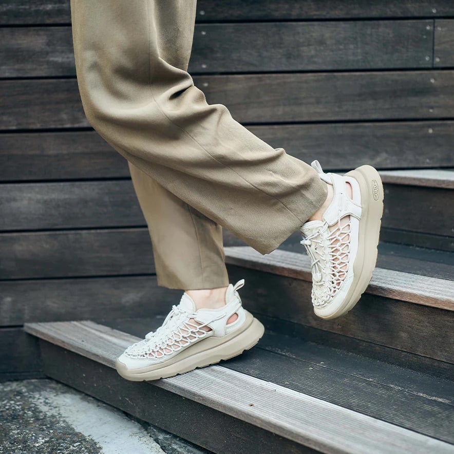 KEEN UNEEK WK キ－ン ユニーク ダブルケー Birch/Plaza Taupe 24.5cm 1030268 スニーカー メンズ 0195208636080 【送料無料 北海道/沖縄/離島を除く】 Birch/Plaza Taupe 24.5cm