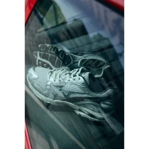 ミズノ MIZUNO WAVE RIDER 10 06:ホワイト×チャコール×シルバー 23.0cm～25.0㎝  D1GA261D06 4582767791347 レディース スニーカー スポーツスタイル  【送料無料 北海道/沖縄/離島を除く】 06:ホワイト×チャコール×シルバー 23.0cm