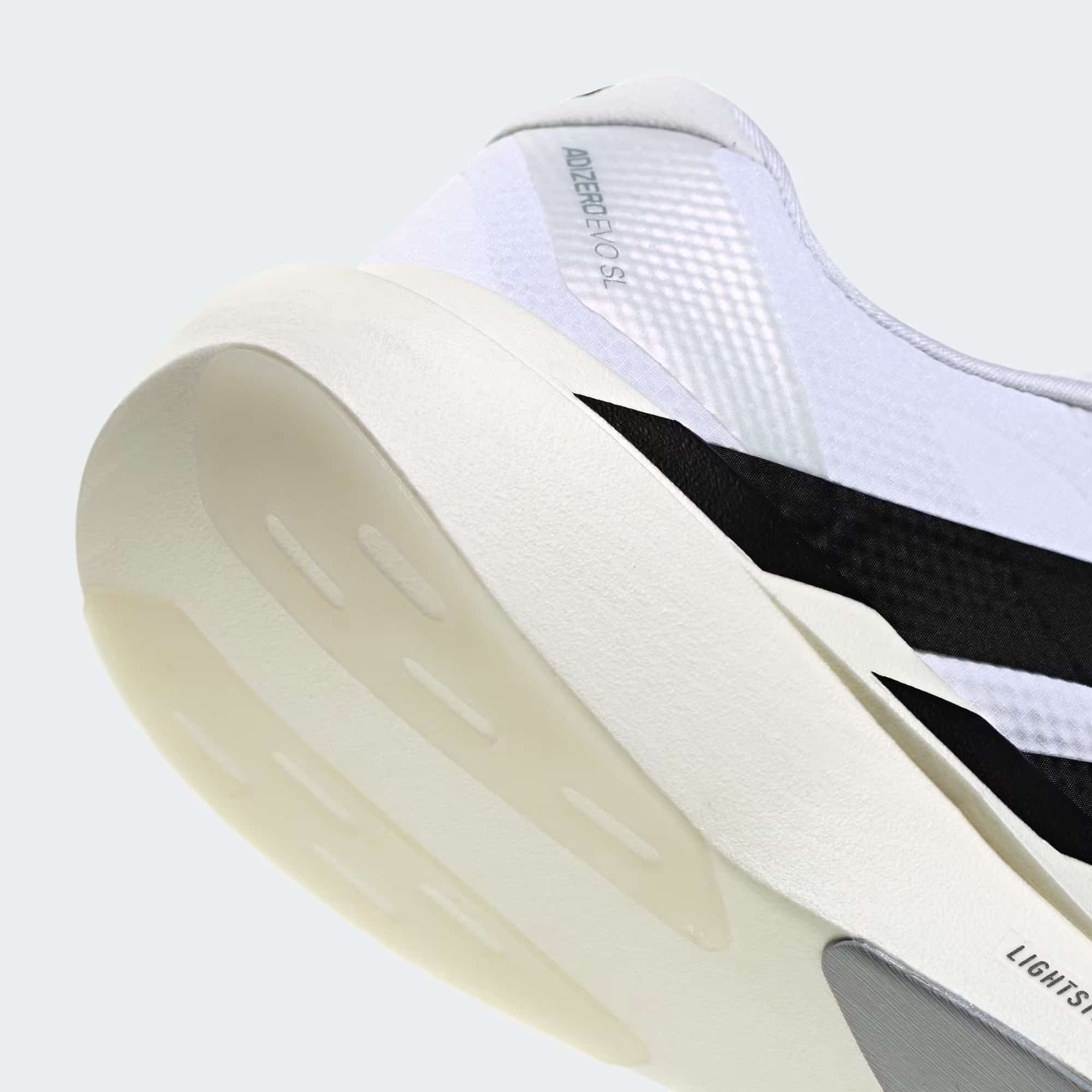 ADIDAS ADIZERO EVO SL WOVEN アディダス アディゼロ エボ エスエル ウーブン Cloud White / Core Black / Dash Grey 27.5cm JR1912 スニーカー メンズ 4068812984938【送料無料 北海道/沖縄/離島を除く】 Cloud White / Core Black / Dash Grey 27.5cm