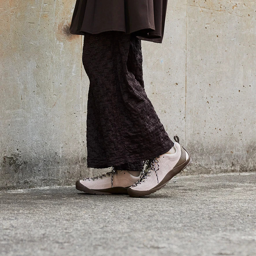キ－ン ウィメンズ ジャスパー スニーカー KEEN JASPER WOMEN Cameo Rose/Safari 23.0cm～25.0cm 1032945 0199289140702 【送料無料 北海道/沖縄/離島を除く】 Cameo Rose/Safari 23.0cm