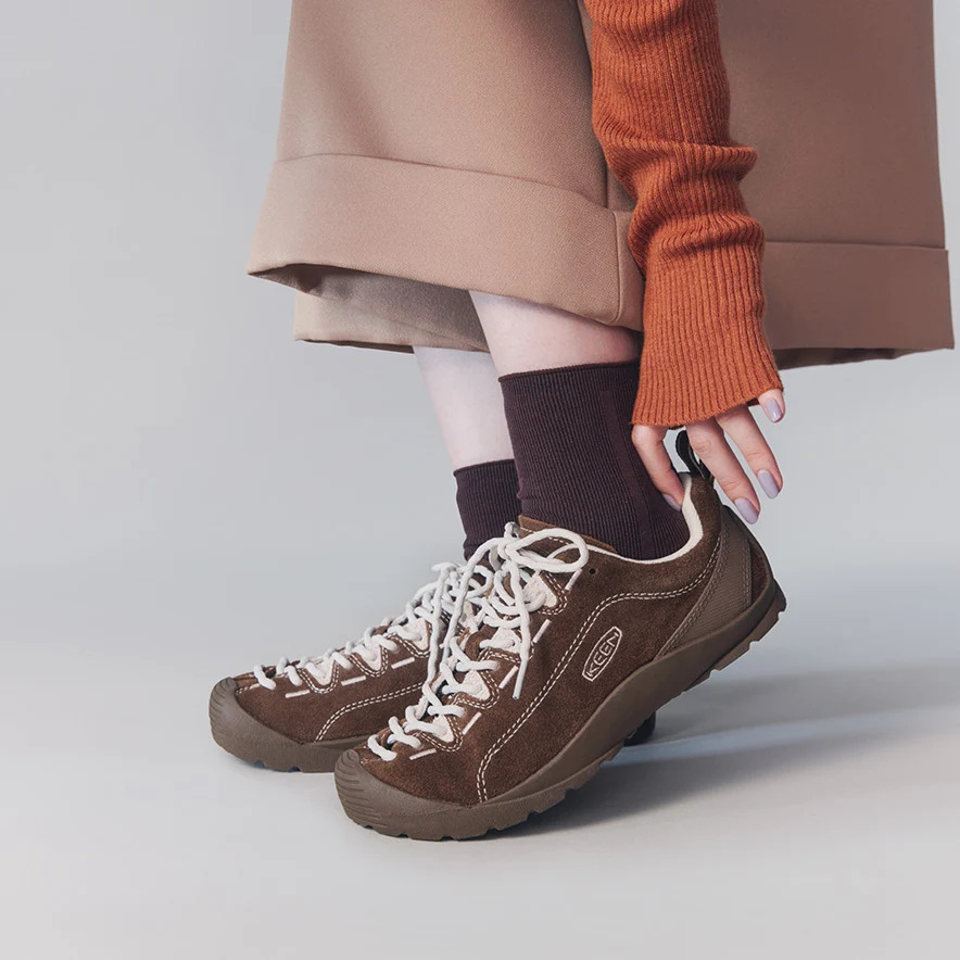 キ－ン ウィメンズ ジャスパー スニーカー KEEN JASPER WOMEN Dark Earth/Birch 23.0cm～25.0cm 1032947 0199289140962 【送料無料 北海道/沖縄/離島を除く】 Dark Earth/Birch 23.0cm