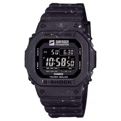 再入荷】カシオ CASIO G-SHOCK GSHOCK ジーショック SURFRIDER FOUNDATIONコラボモデル DIGITAL 5600  SERIES G-5600SRF-1JR スクエア タフソーラー（ソーラー充電システム） 耐衝撃構造 20気圧防水 腕時計 国内正規品 【送料無料  北海道/沖縄/離島を除く】(FREE 1JR ...