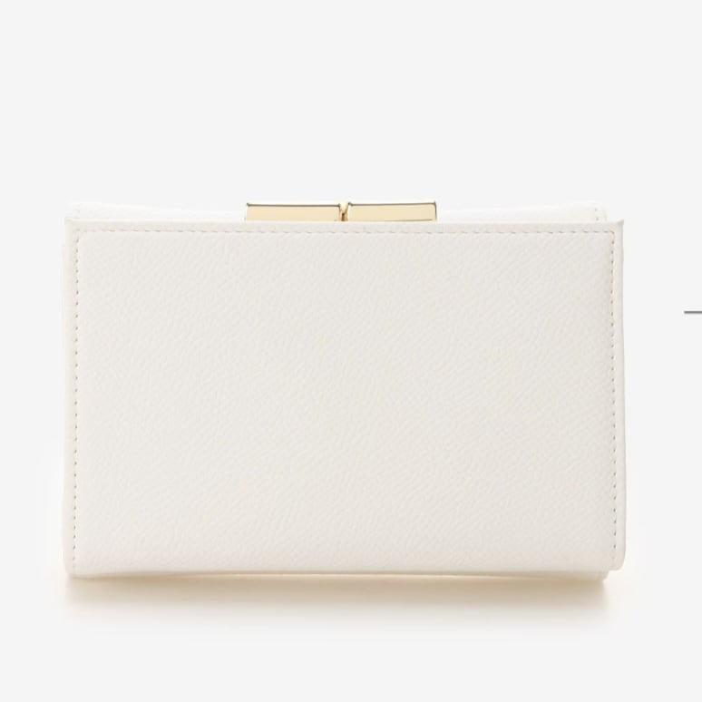 ハートビジュー付き折財布