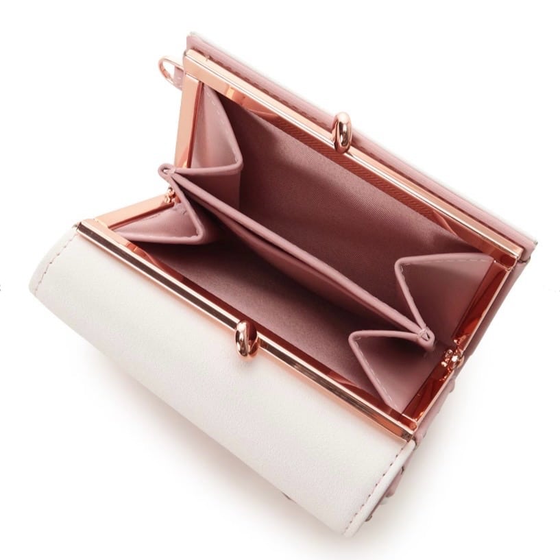 サクラフラッター折財布