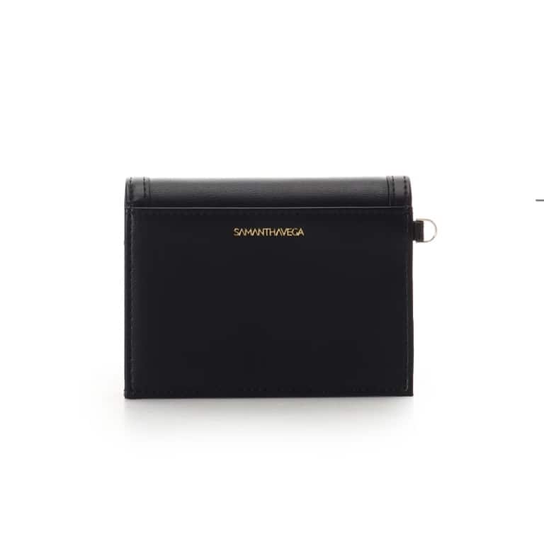 ロゴ金具折財布