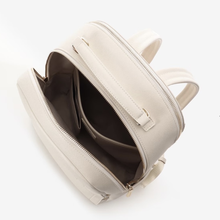  エンボスリボンリュック